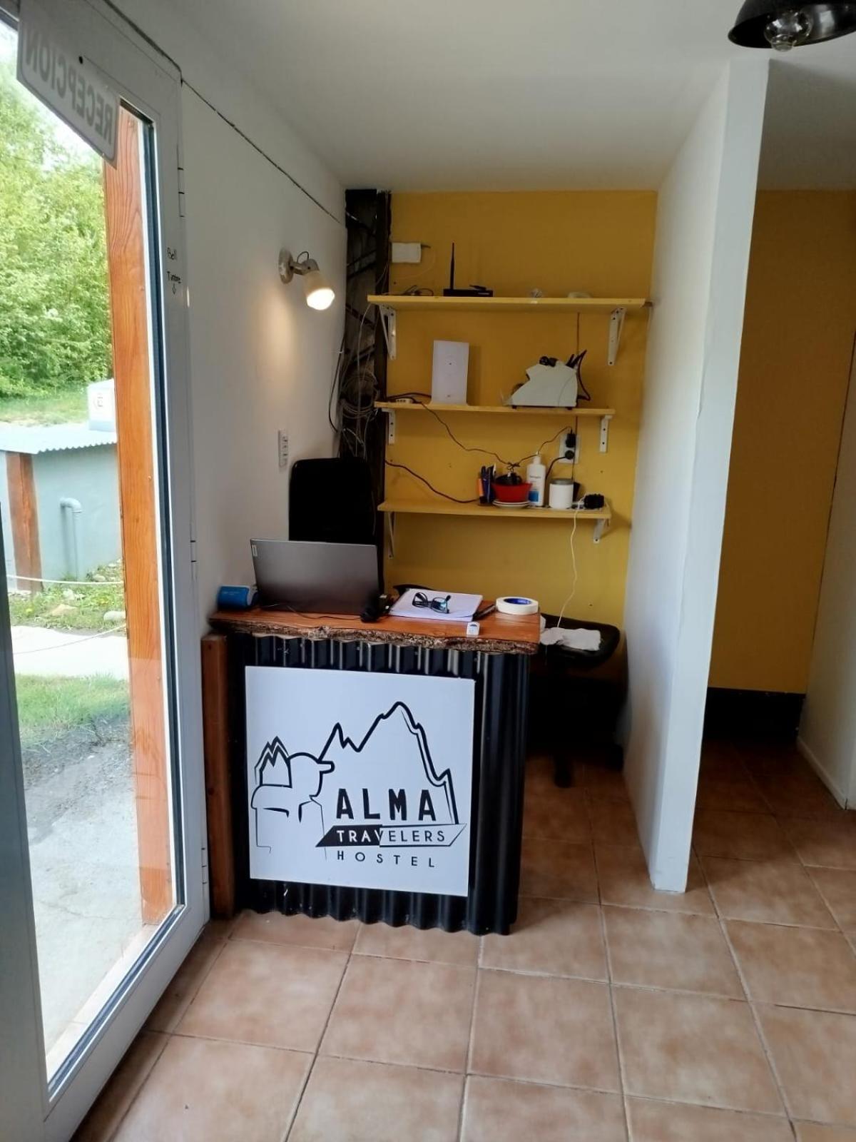 Albergue Alma Travelers El Chaltén Exterior foto