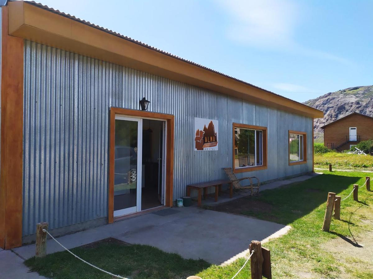Albergue Alma Travelers El Chaltén Exterior foto